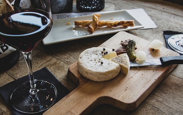 Wine and Cheese Pairing: Elevating the Taste Experience