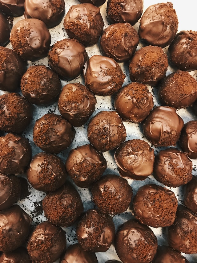 Wine and Chocolate Pairing: Indulge in Decadent Combinations