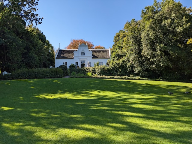 Uncovering Hidden Gems: Underrated Wine Producers in South Africa